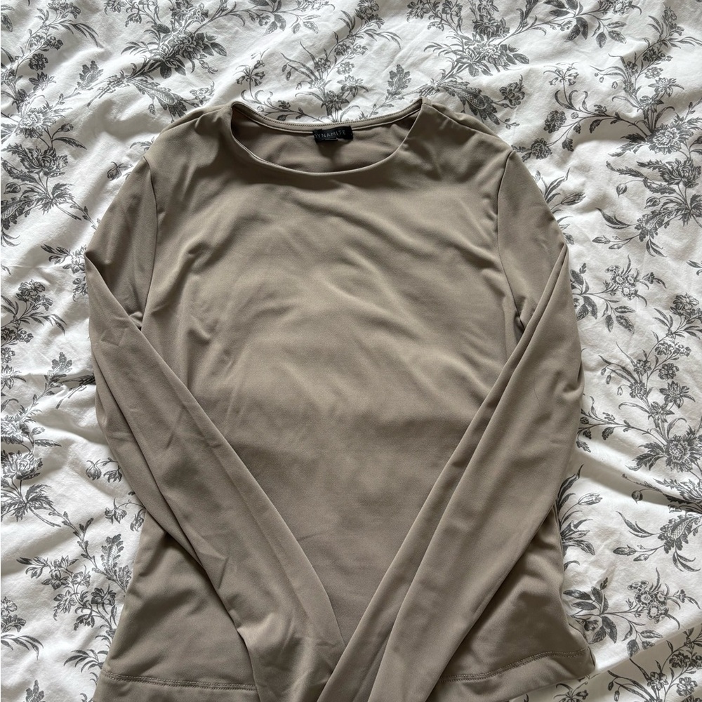 Dynamite Taupe Long Sleeve Women's Top